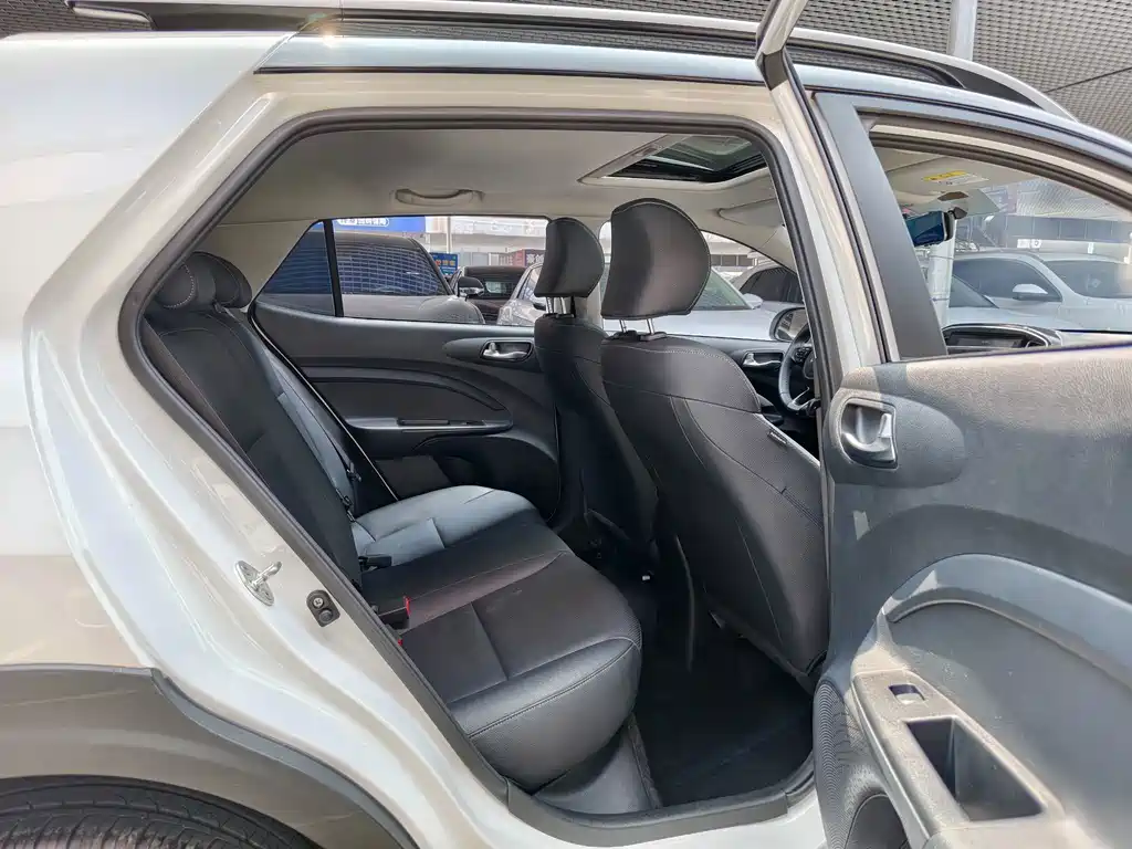 Kia KX1 — фото 17