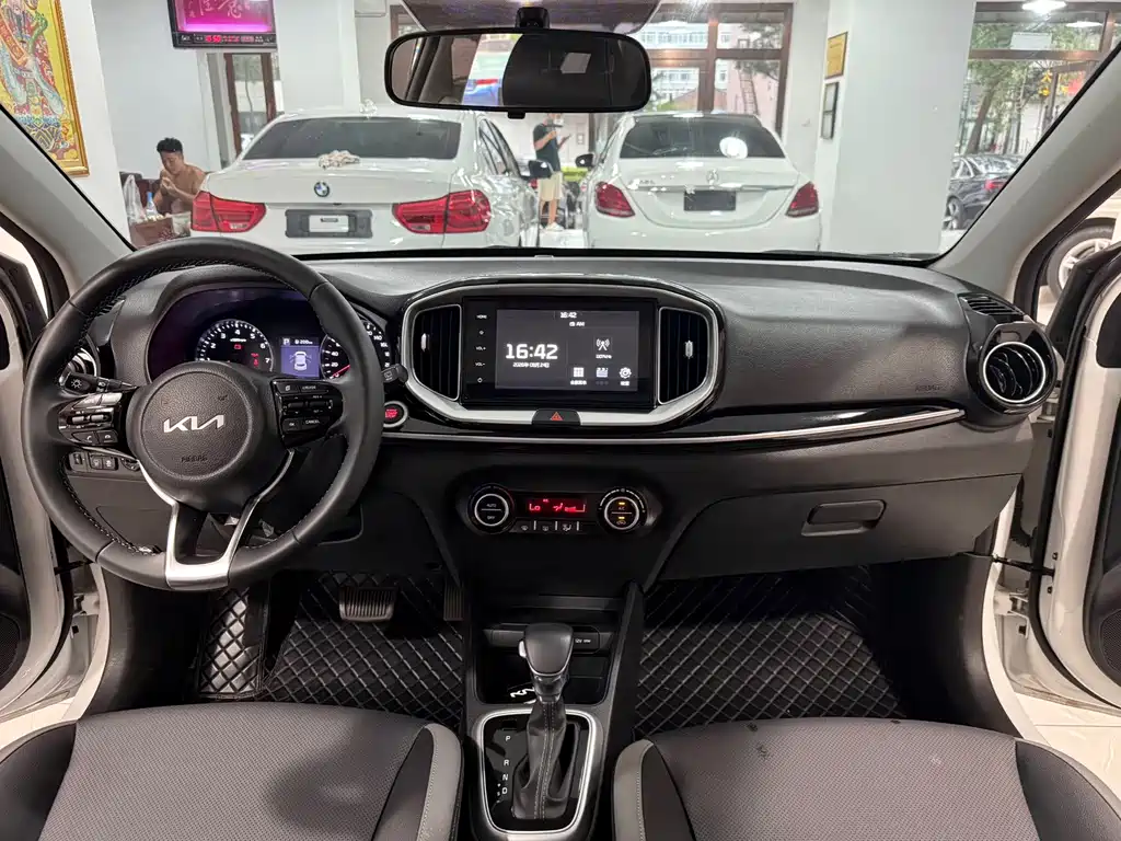 Kia KX1 — фото 8
