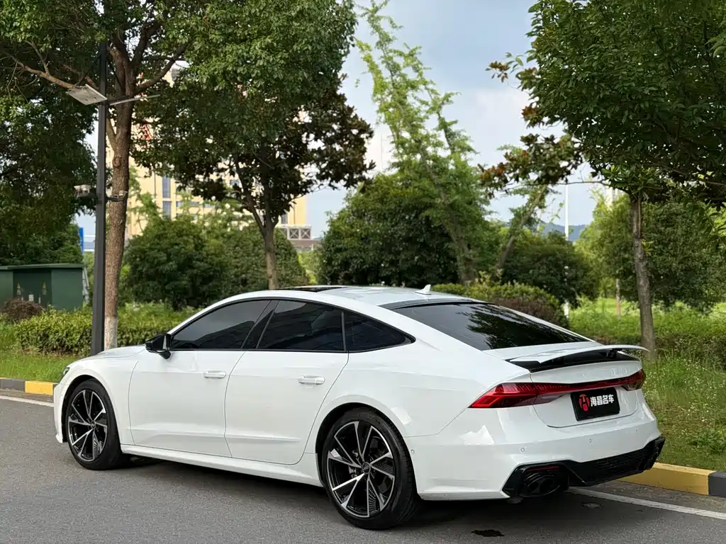 Audi A7 — фото 7