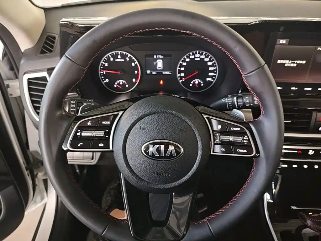 Kia KX3 — фото 11