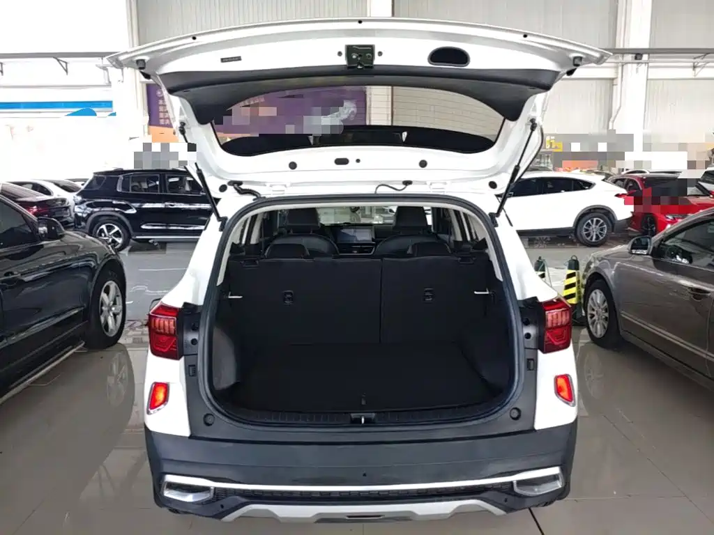Kia KX3 — фото 19