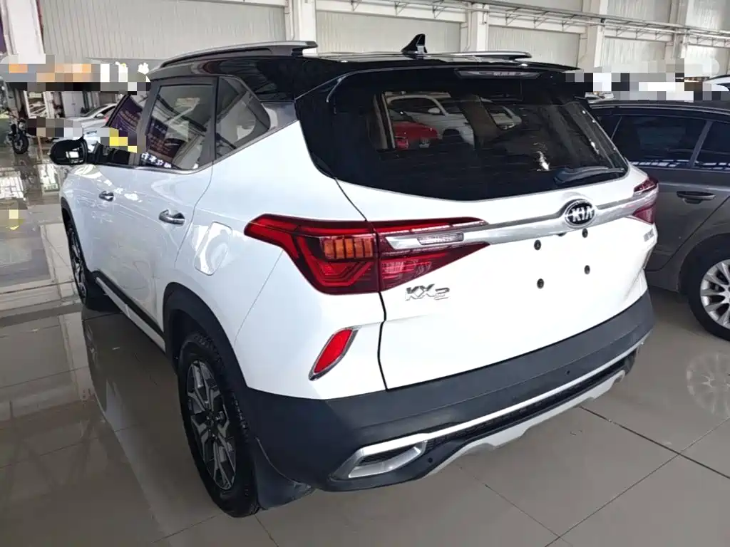 Kia KX3 — фото 5