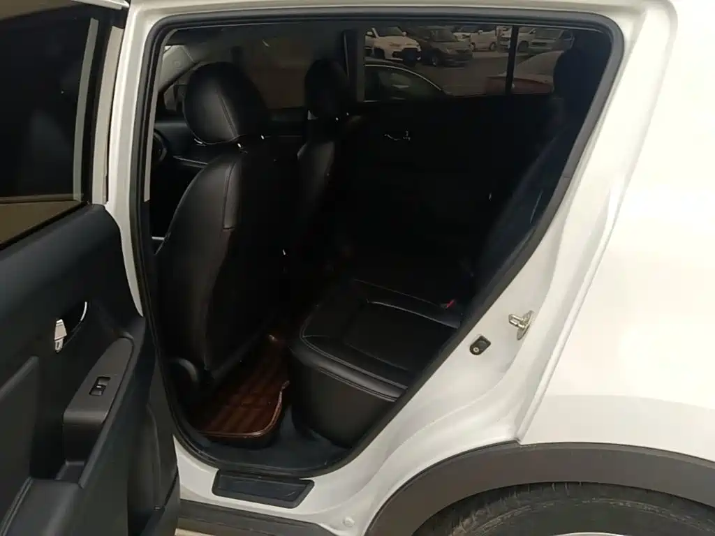 Kia Sportage — фото 17