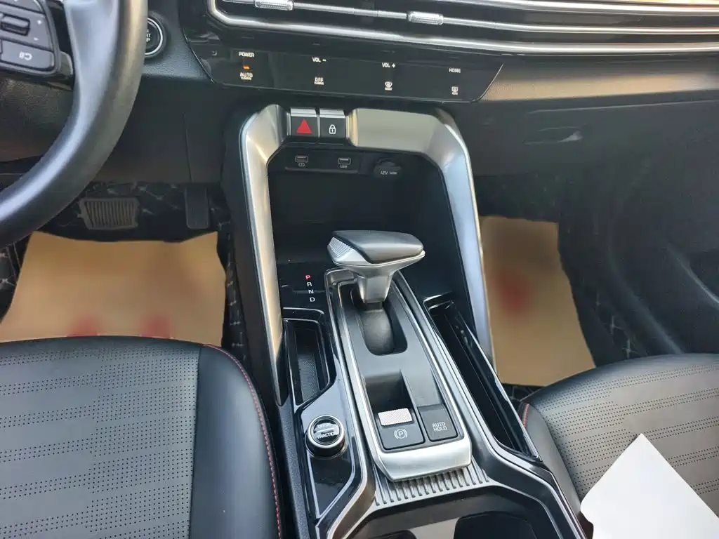 Kia Sportage — фото 23