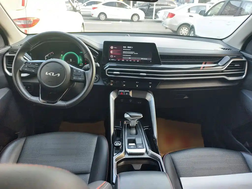 Kia Sportage — фото 6