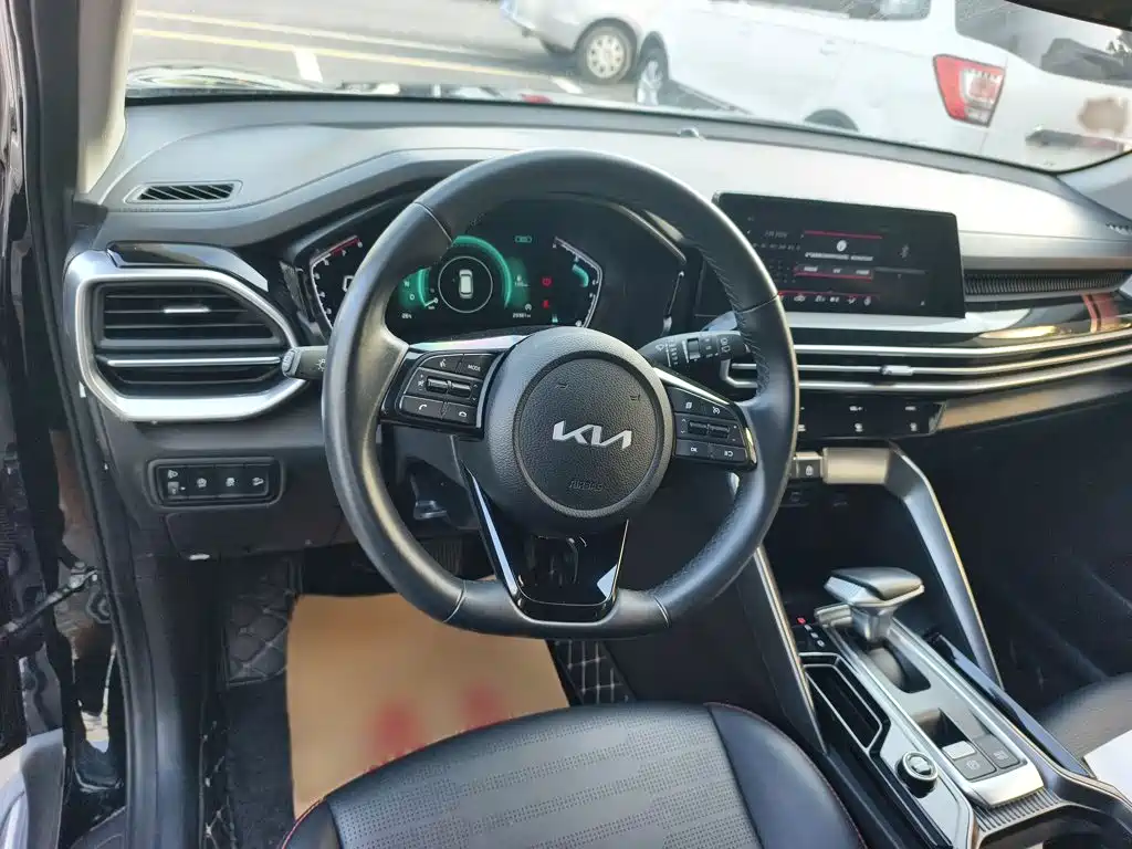 Kia Sportage — фото 7