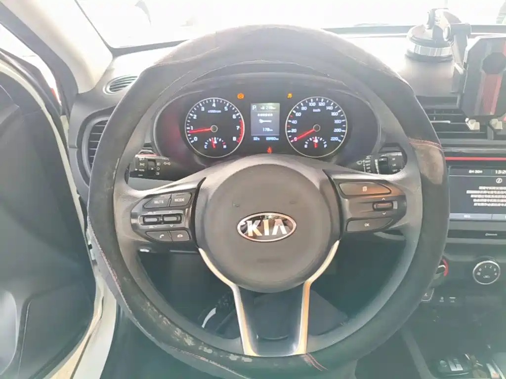 Kia KX Cross — фото 11