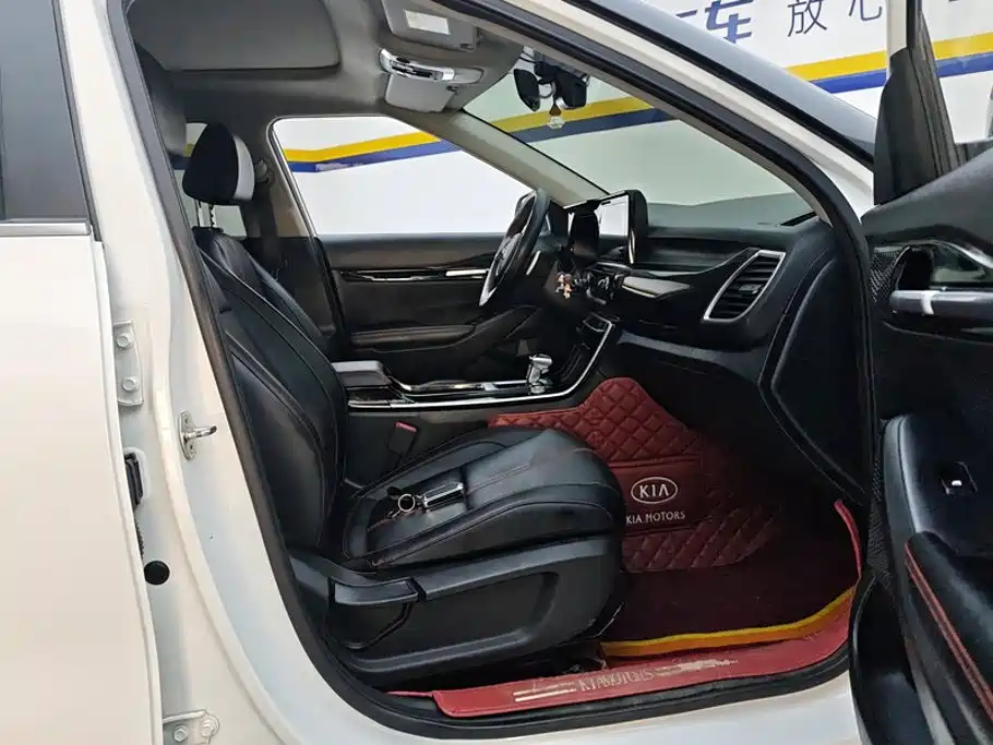 Kia KX3 — фото 8