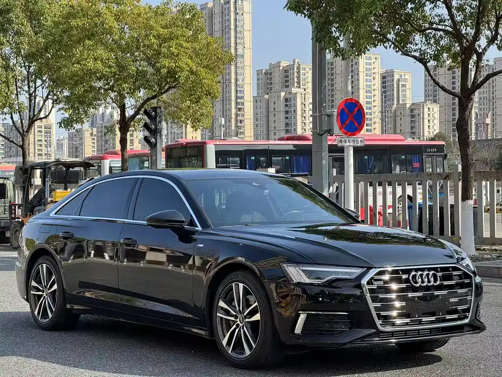 Audi A6L — фото 3