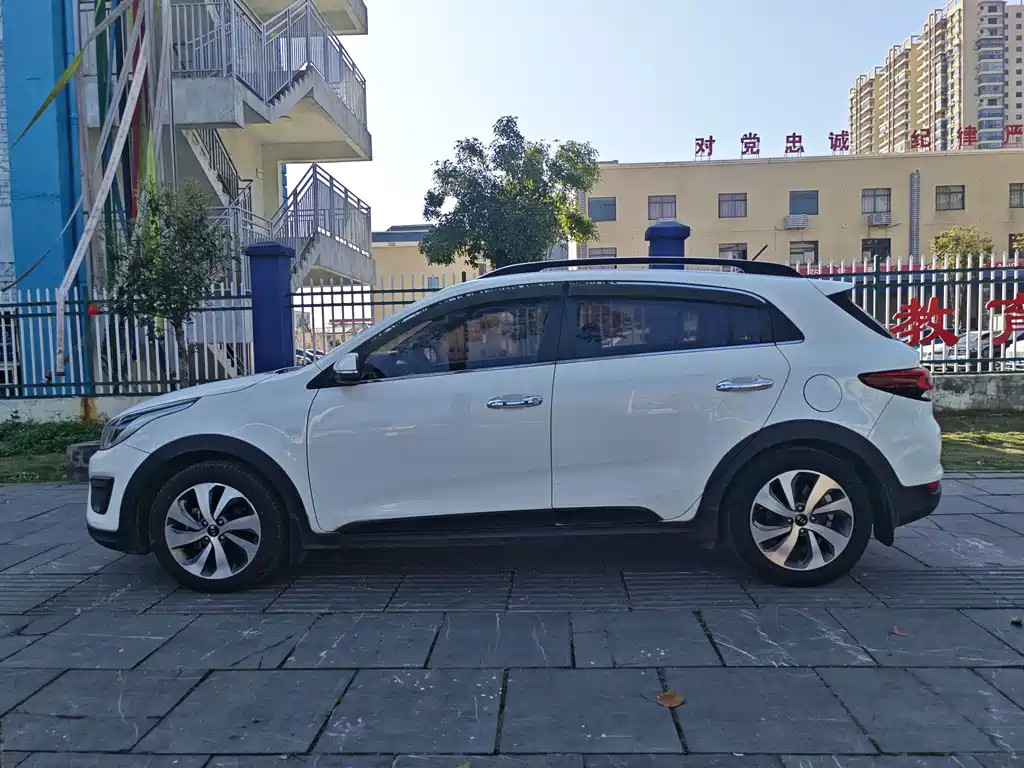 Kia KX Cross — фото 4