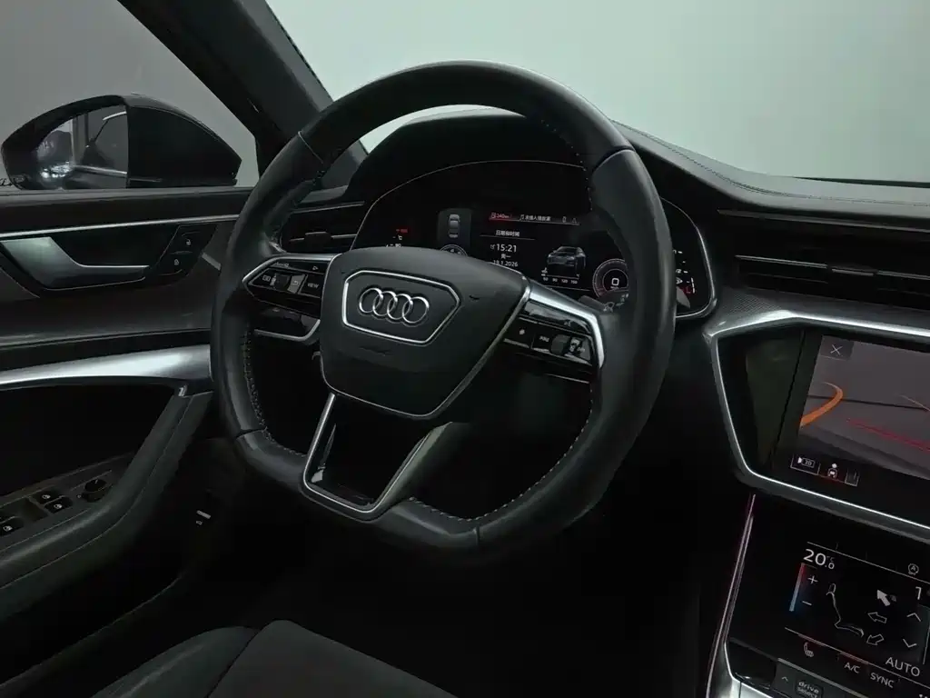 Audi A6L — фото 29