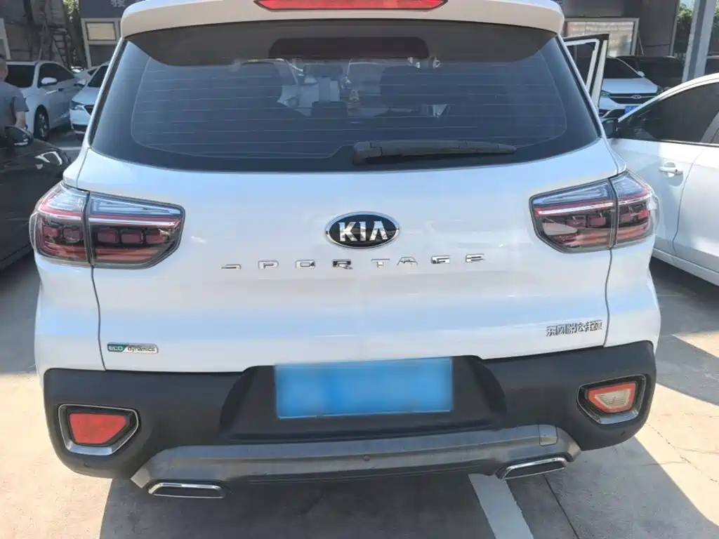 Kia Sportage — фото 6