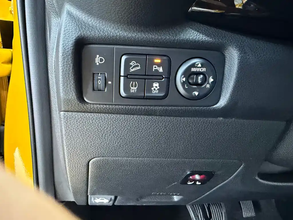 Kia KX1 — фото 10