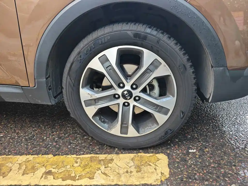 Kia Sportage — фото 8