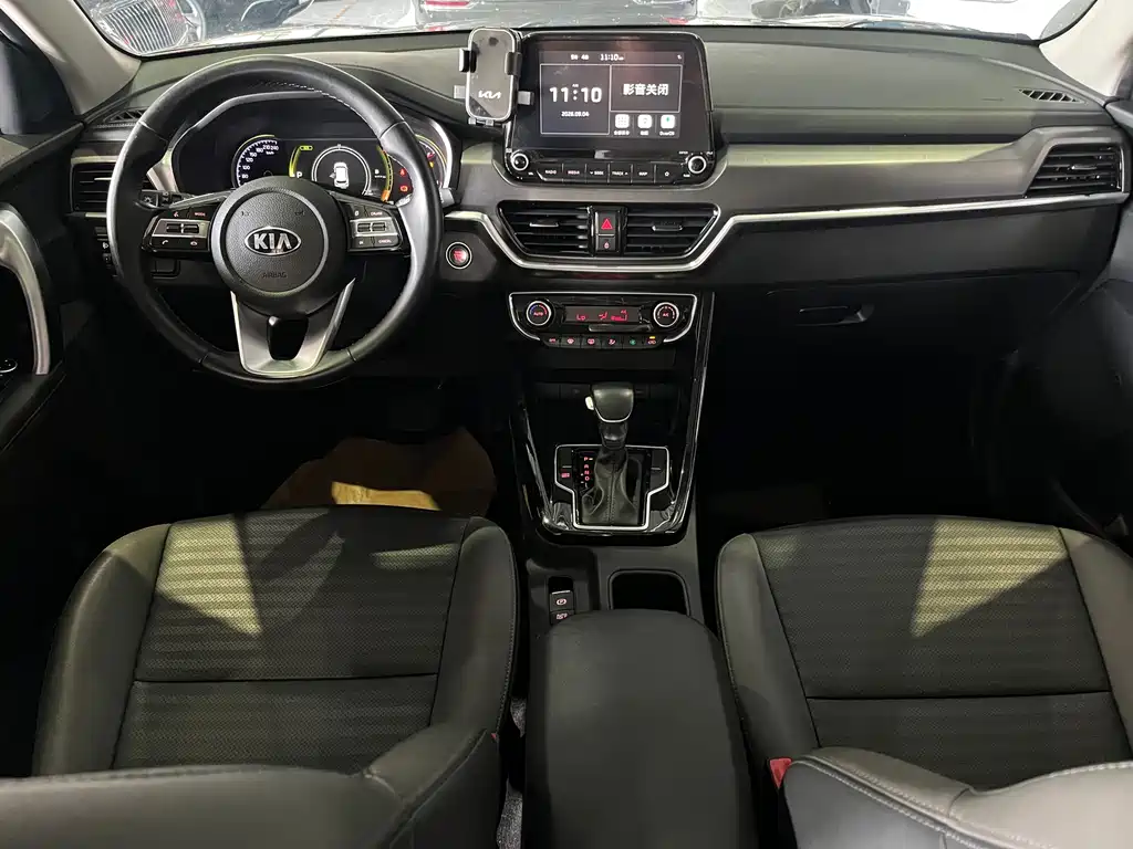 Kia Sportage — фото 11