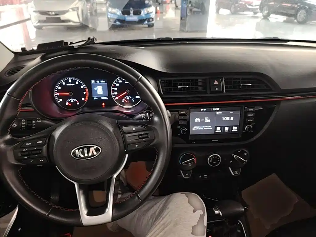 Kia KX Cross — фото 10