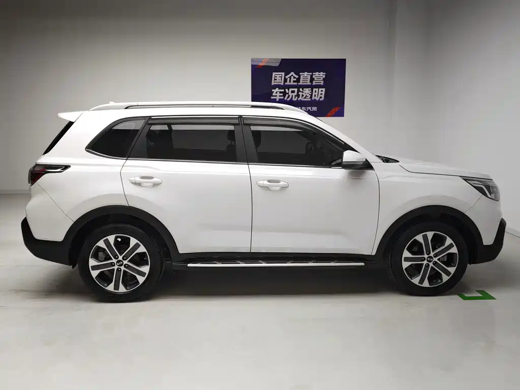 Kia Sportage — фото 7