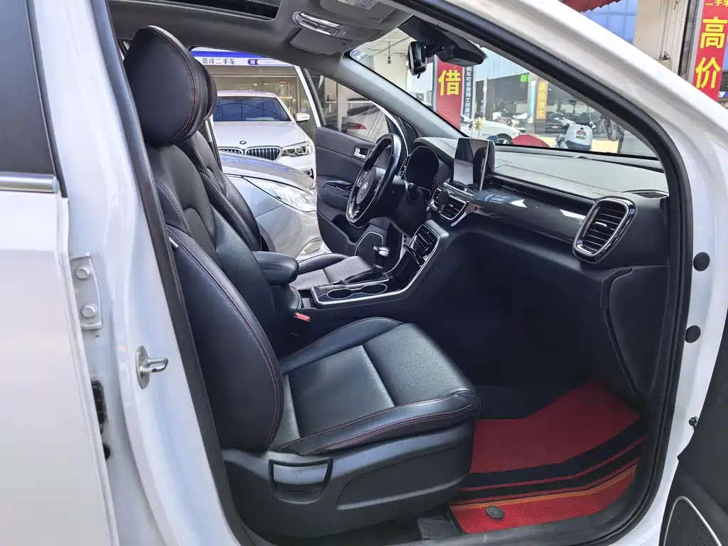 Kia KX5 — фото 8