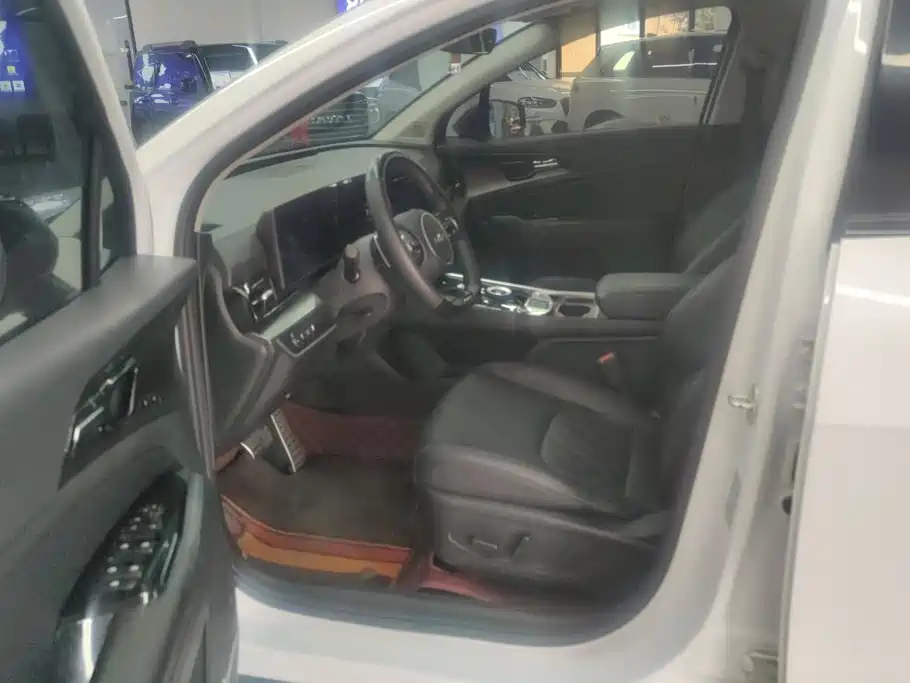 Kia Sportage — фото 9
