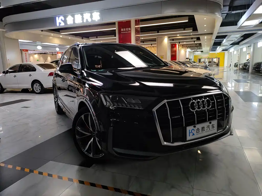 Audi Q7 — фото 3