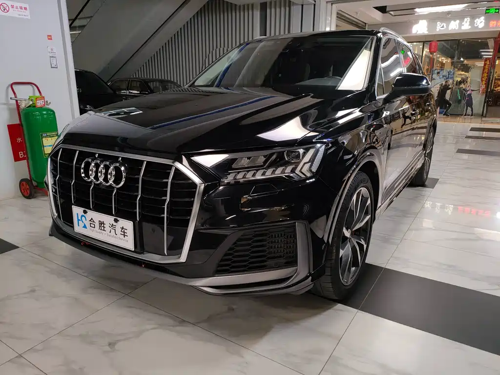 Audi Q7 — фото 4