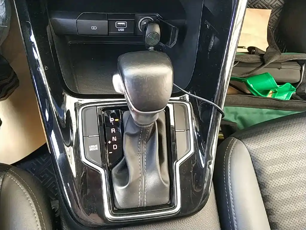 Kia Sportage — фото 14