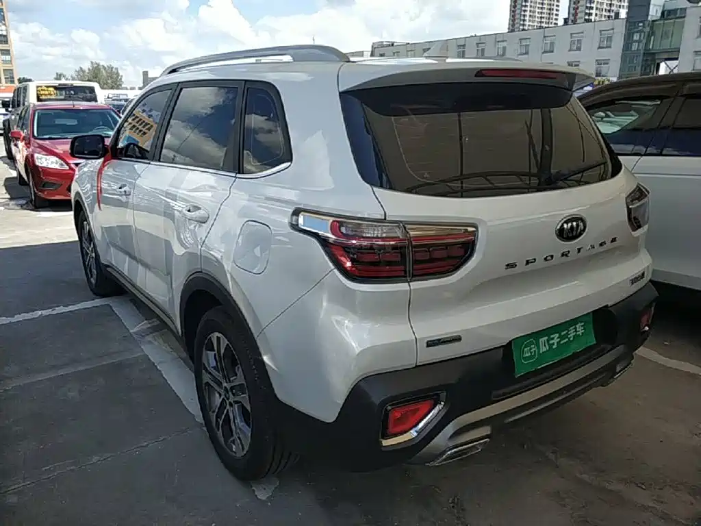 Kia Sportage — фото 5