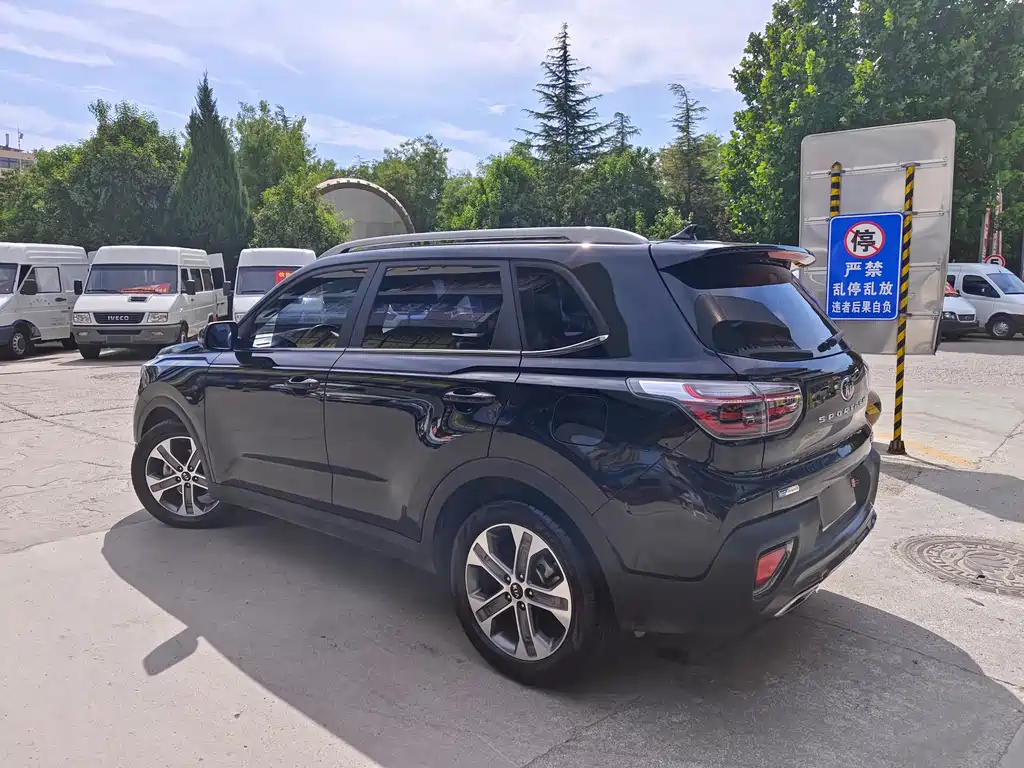 Kia Sportage — фото 6