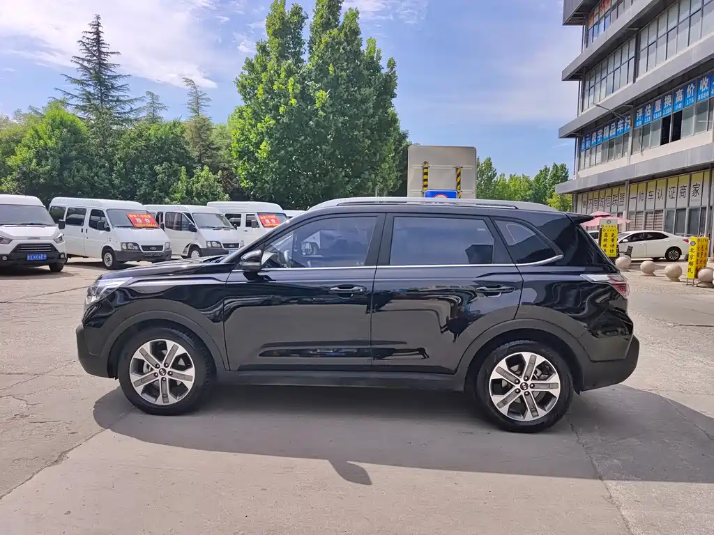 Kia Sportage — фото 7