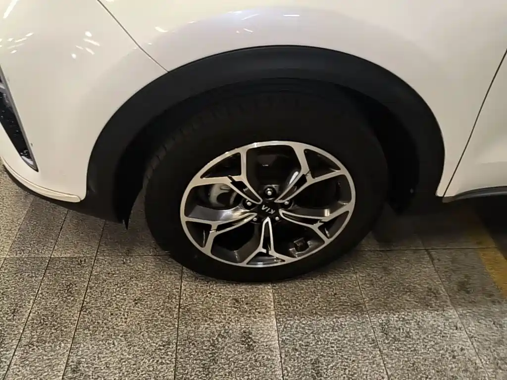 Kia KX5 — фото 23