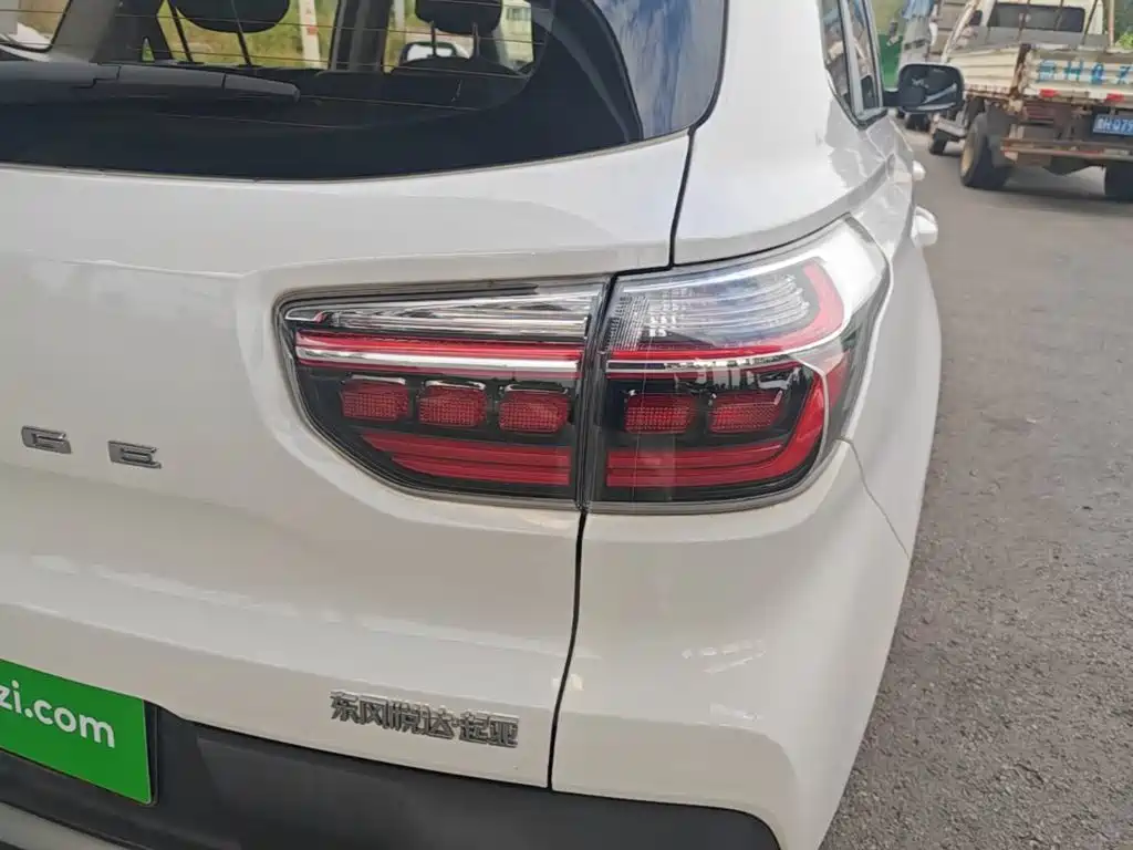 Kia Sportage — фото 8