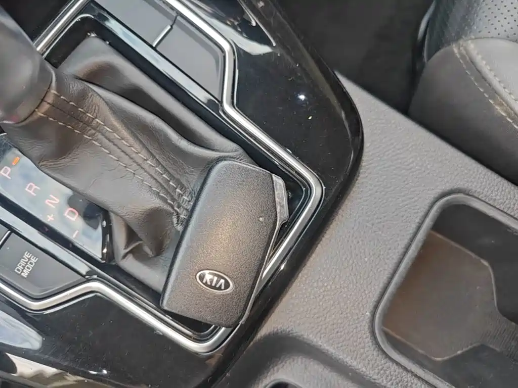Kia Sportage — фото 9