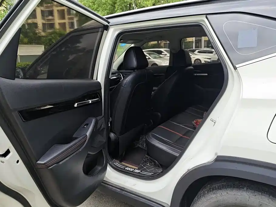 Kia KX3 — фото 11