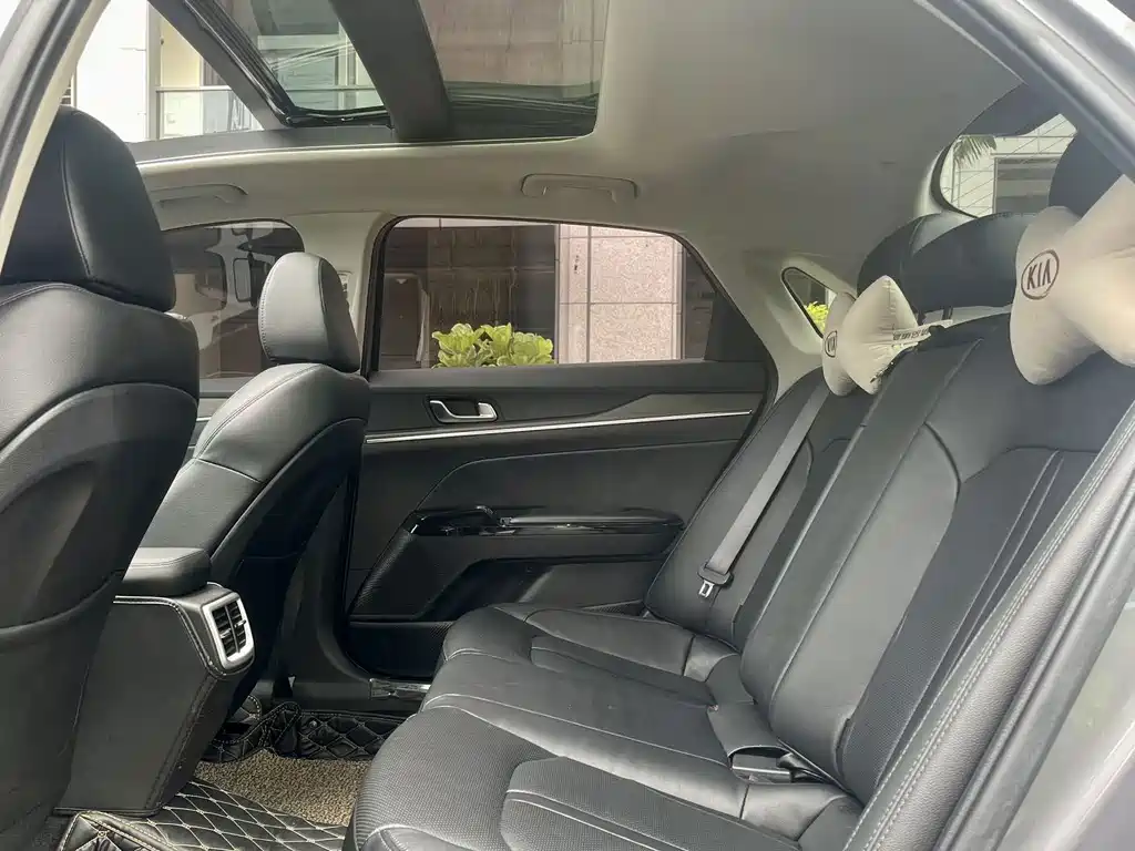 Kia K5 — фото 6
