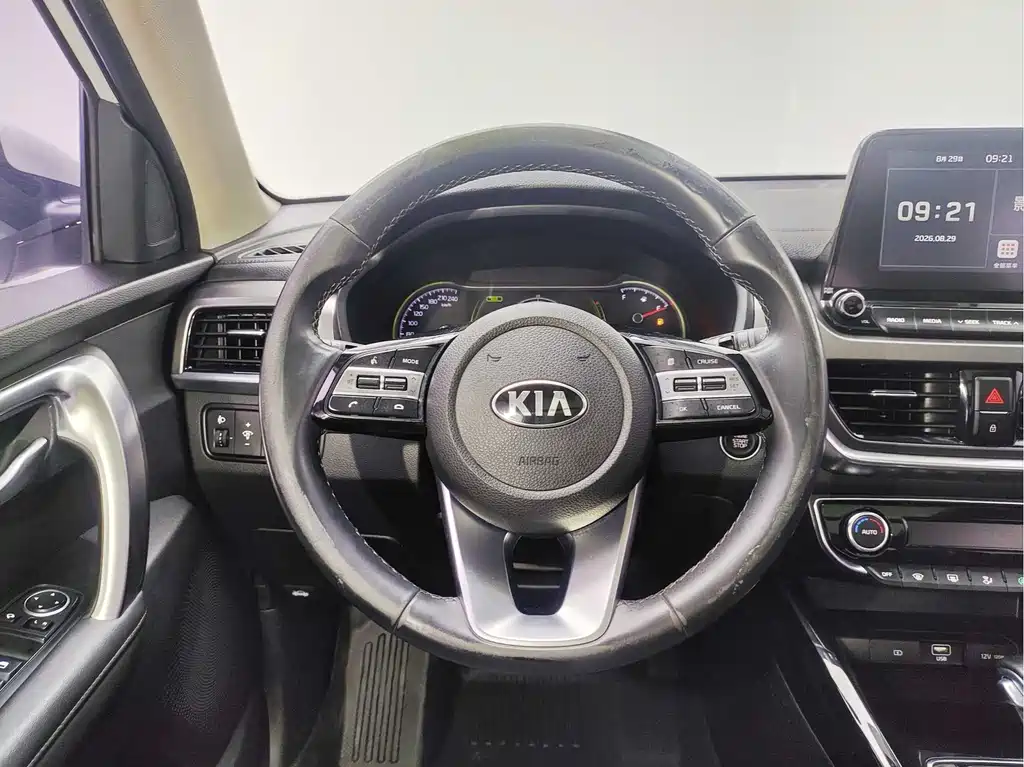 Kia Sportage — фото 4