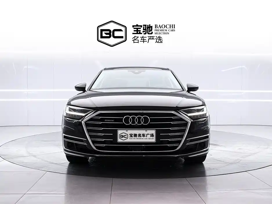 Audi A8 — фото 2