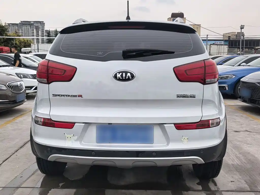 Kia Sportage — фото 6