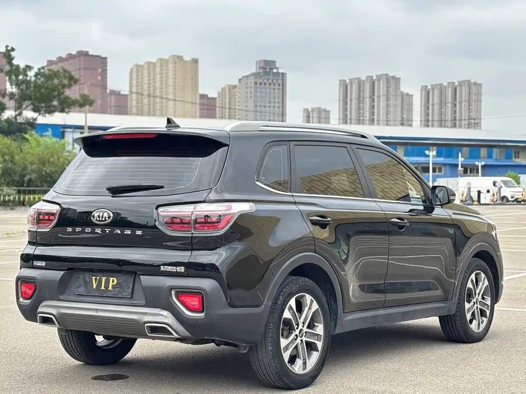 Kia Sportage — фото 7