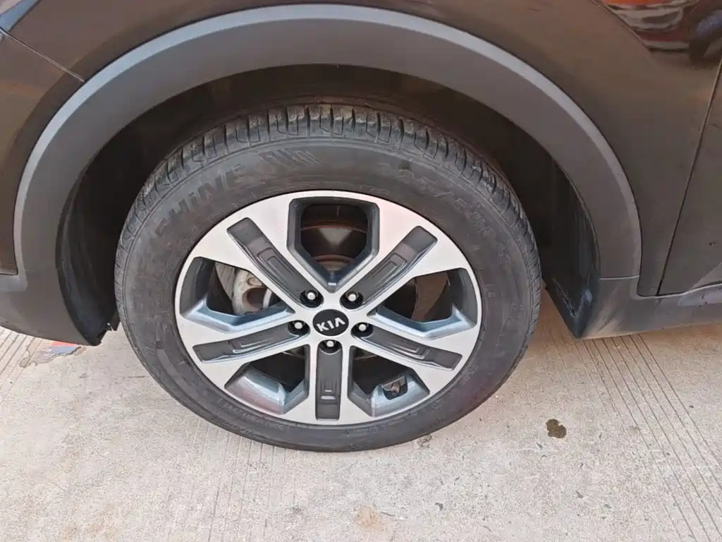 Kia Sportage — фото 23