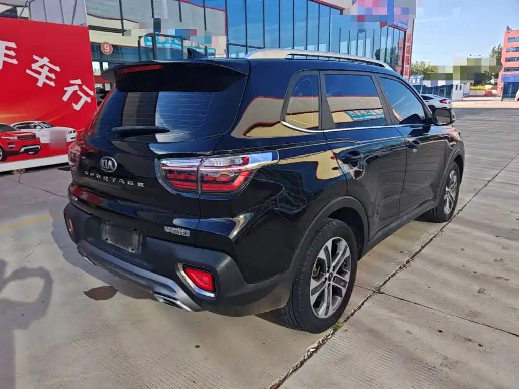 Kia Sportage — фото 7
