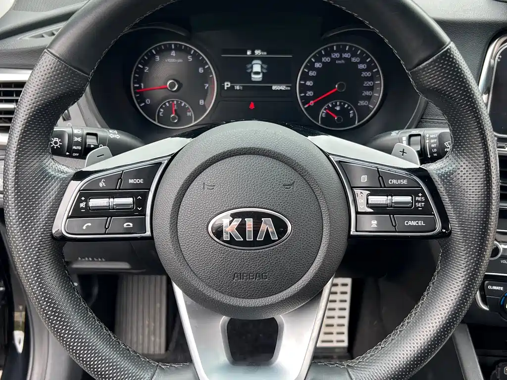 Kia K5 — фото 11