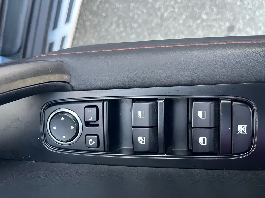 Kia Sportage — фото 25