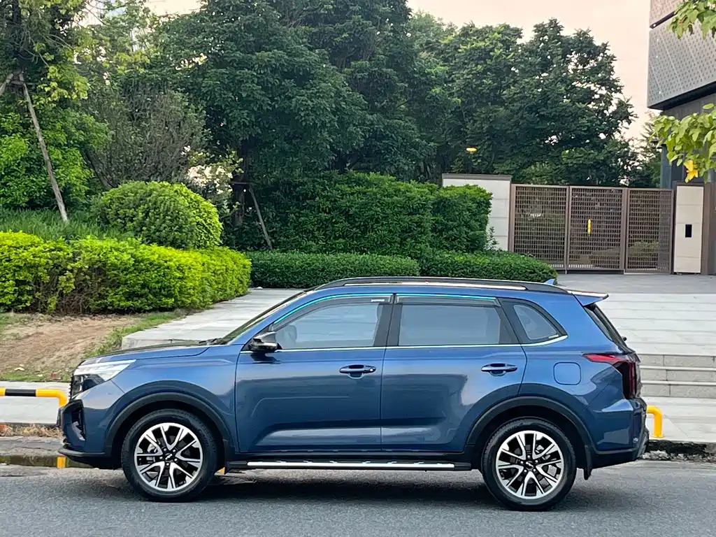 Kia Sportage — фото 7