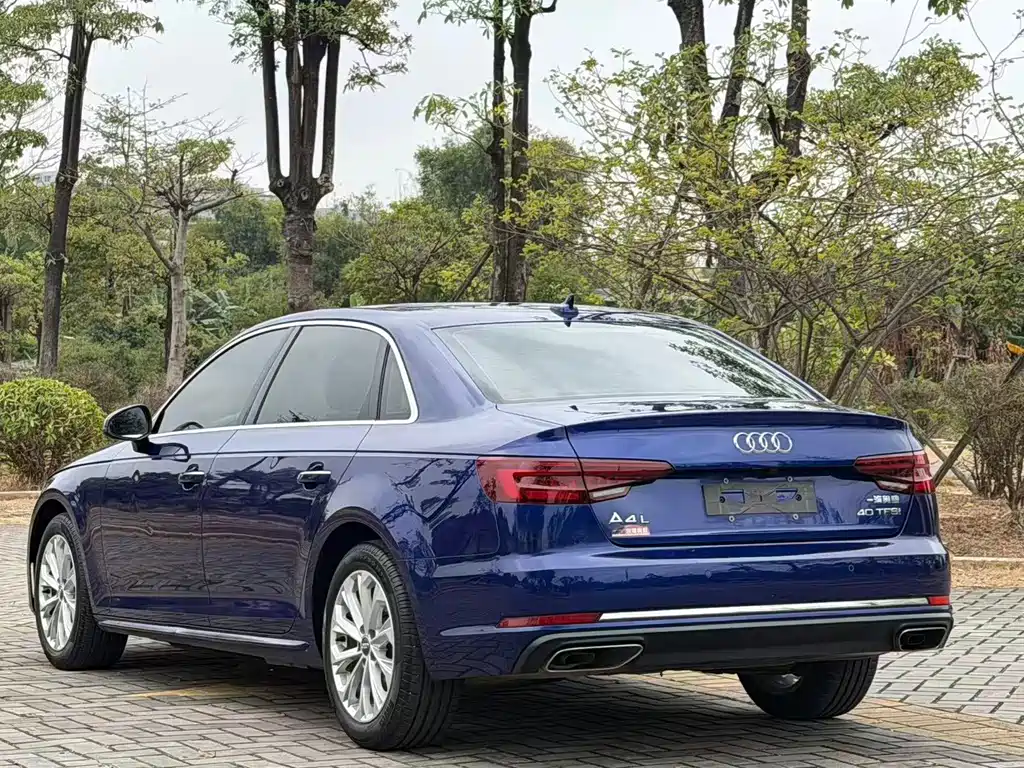Audi A4L — фото 3