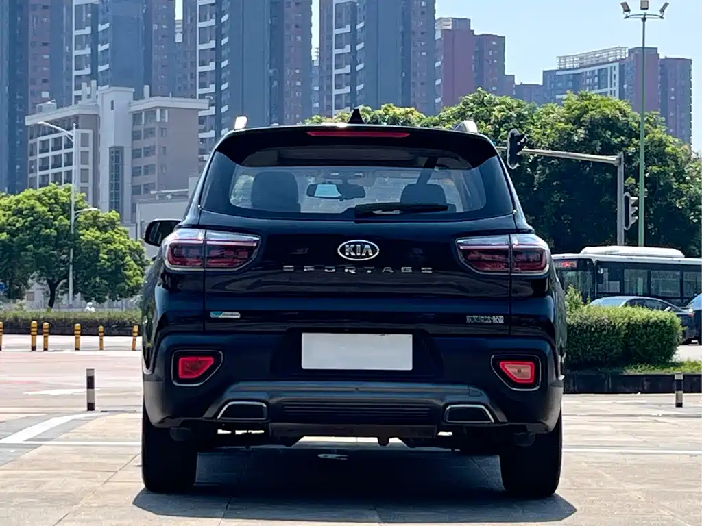 Kia Sportage — фото 8