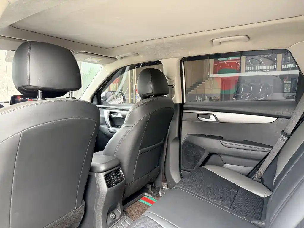 Kia Sportage — фото 13