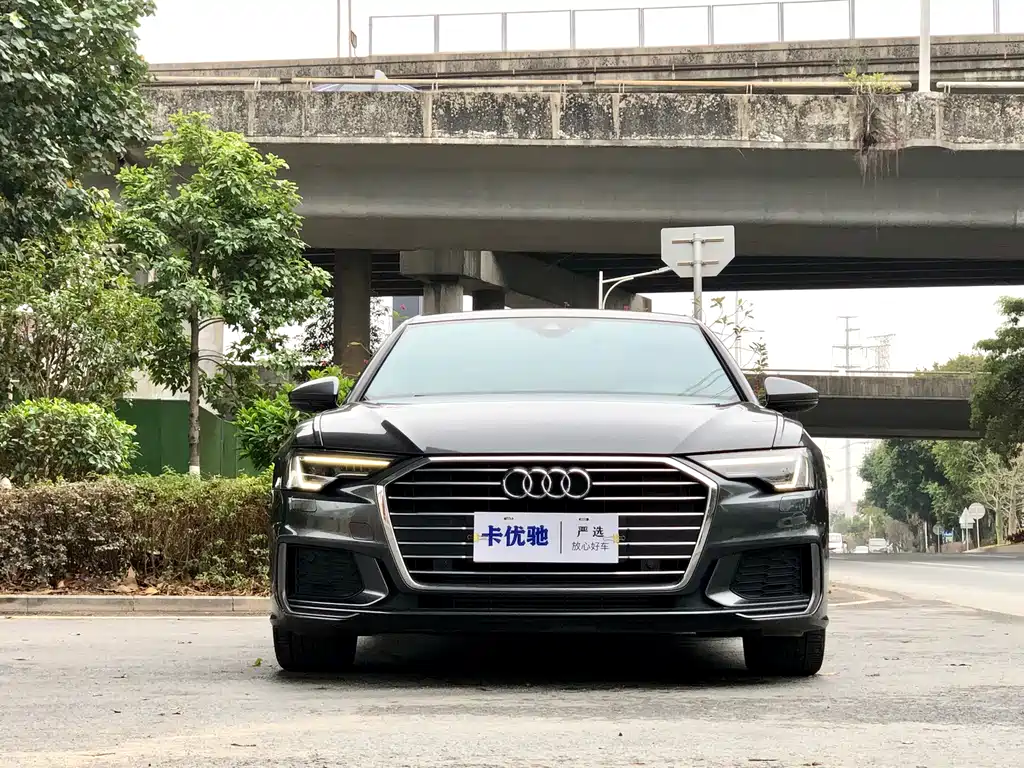 Audi A6L — фото 2
