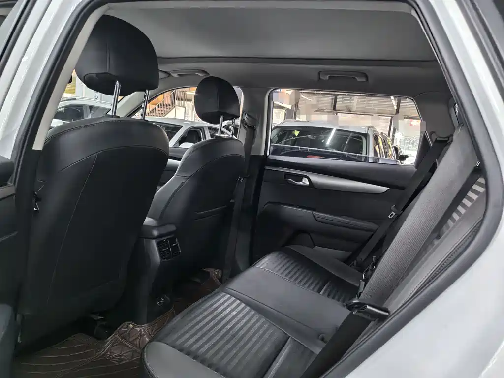 Kia Sportage — фото 7