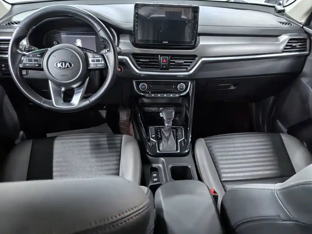 Kia Sportage — фото 9