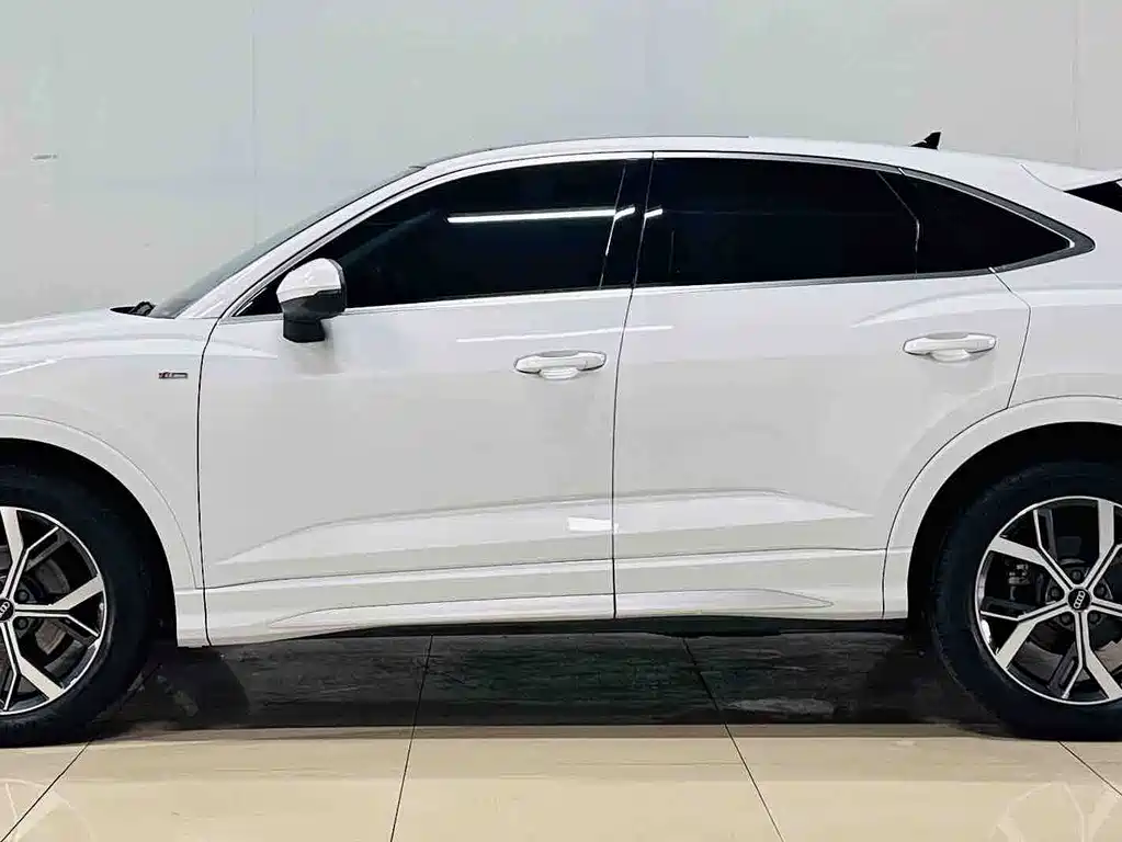 Audi Q3 Sportback — фото 5